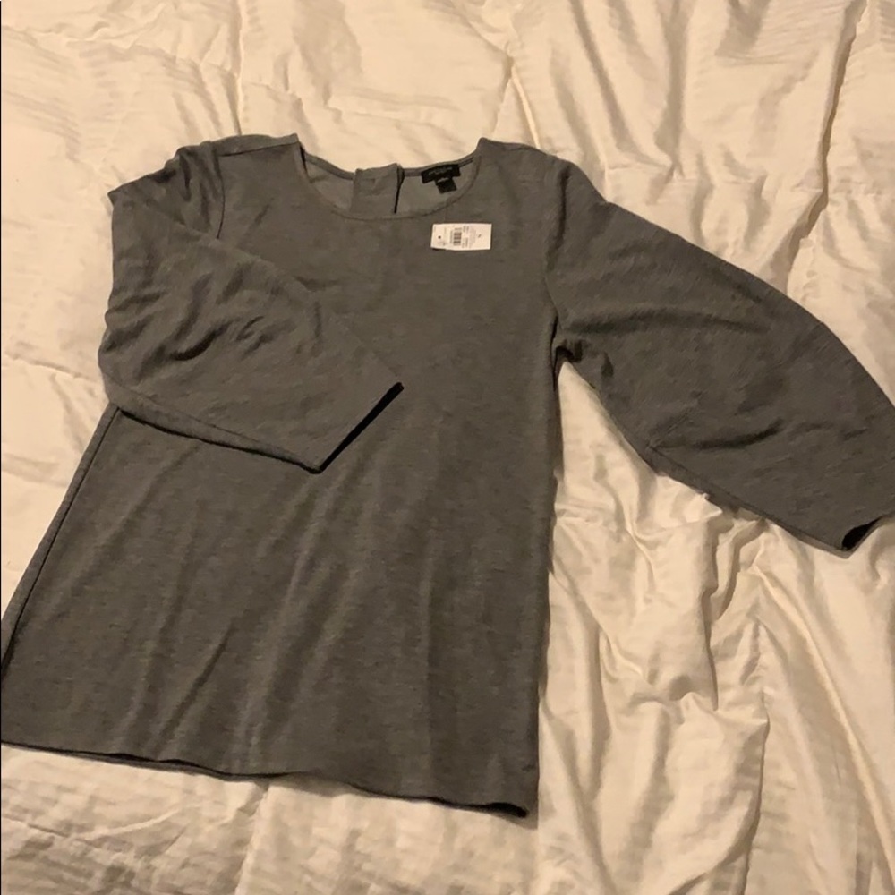 Bell sleeve shirt